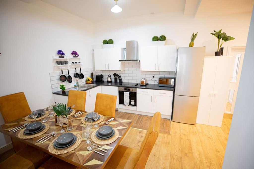 Perfect Location 4Bed 2 Bath Spacious Apartment Londres Extérieur photo