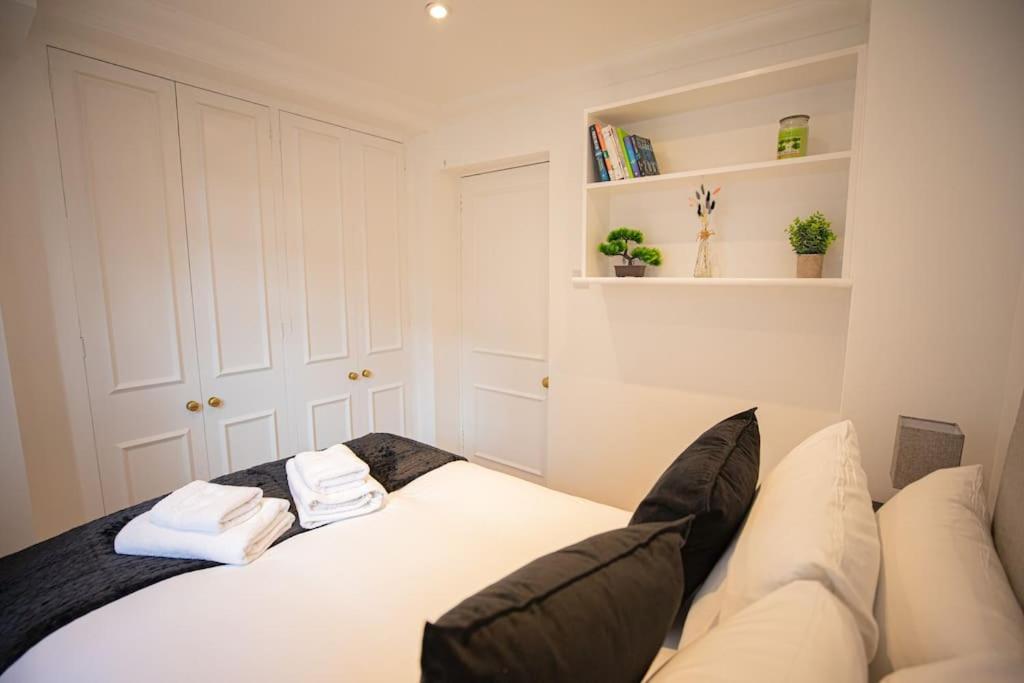 Perfect Location 4Bed 2 Bath Spacious Apartment Londres Extérieur photo